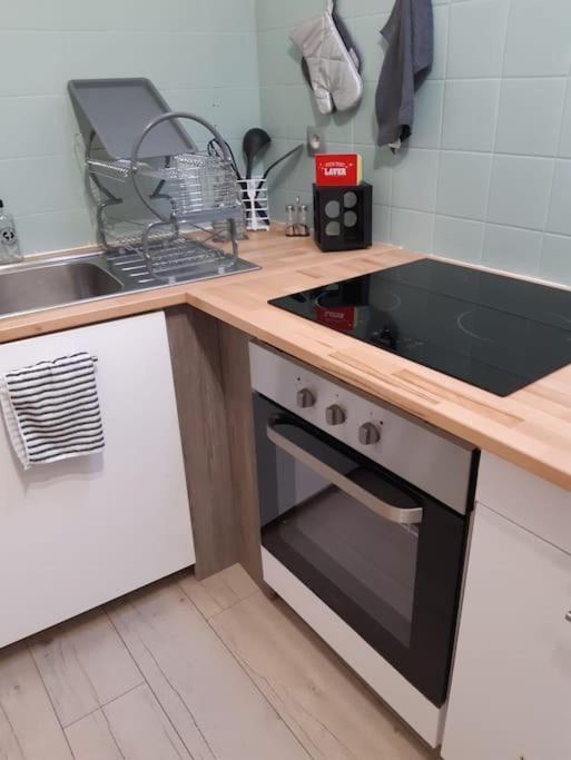 Charmante Maison Renovee, Proche Lac Et Centre-Ville LʼIsle-Jourdain Exteriör bild