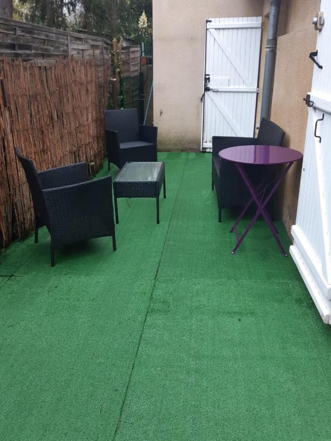 Charmante Maison Renovee, Proche Lac Et Centre-Ville LʼIsle-Jourdain Exteriör bild